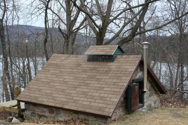 Old icehouse sugarshack